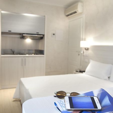 Marina Beach Suite Hotel Rimini Extérieur photo