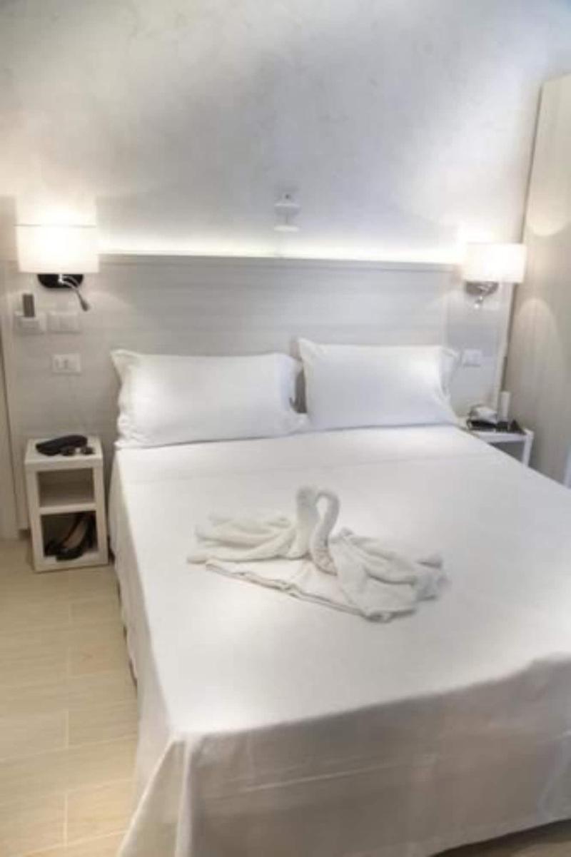 Marina Beach Suite Hotel Rimini Extérieur photo